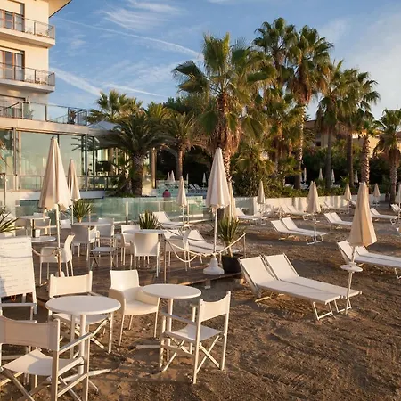 Caravelle Thalasso & Wellness 4* Діано-Марина