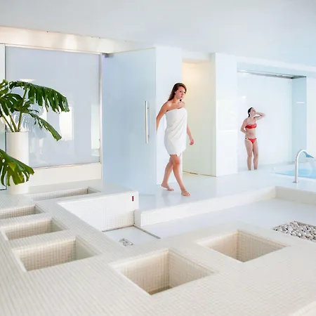 فندق Caravelle Thalasso & Wellness