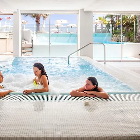 Caravelle Thalasso & Wellness فندق