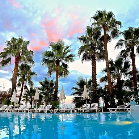 Caravelle Thalasso & Wellness Hotel 4*