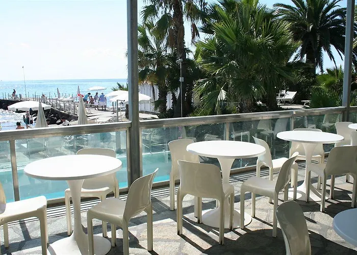 卡拉维尔海水按摩&健康酒店