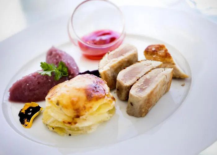 卡拉维尔海水按摩&健康酒店 4* 迪亚诺马里纳