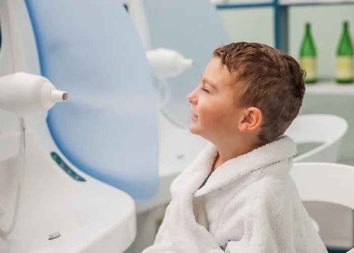 卡拉维尔海水按摩&健康酒店 酒店