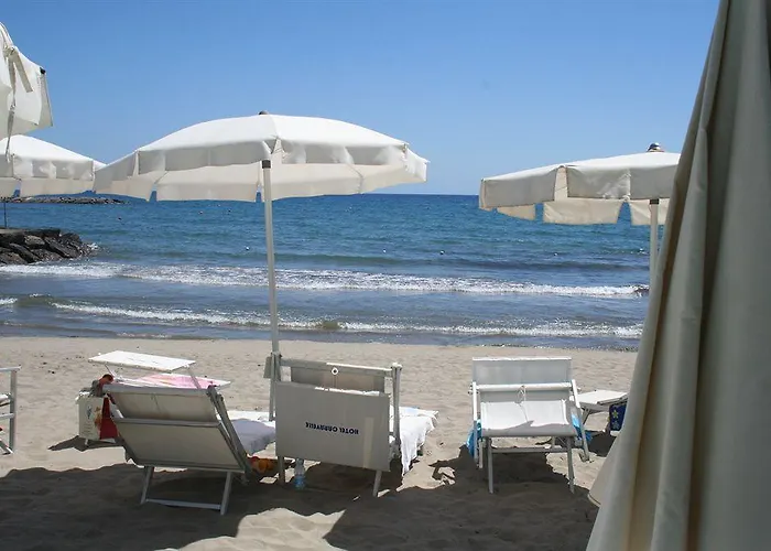 卡拉维尔海水按摩&健康酒店 酒店