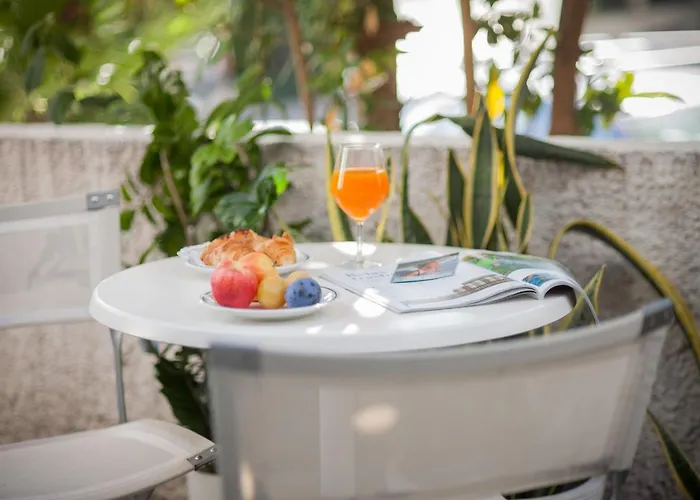 酒店 卡拉维尔海水按摩&健康酒店 4*