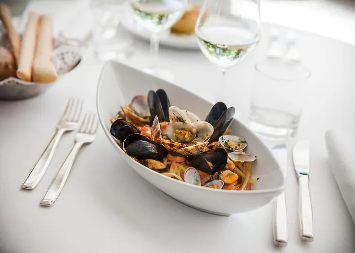 卡拉维尔海水按摩&健康酒店